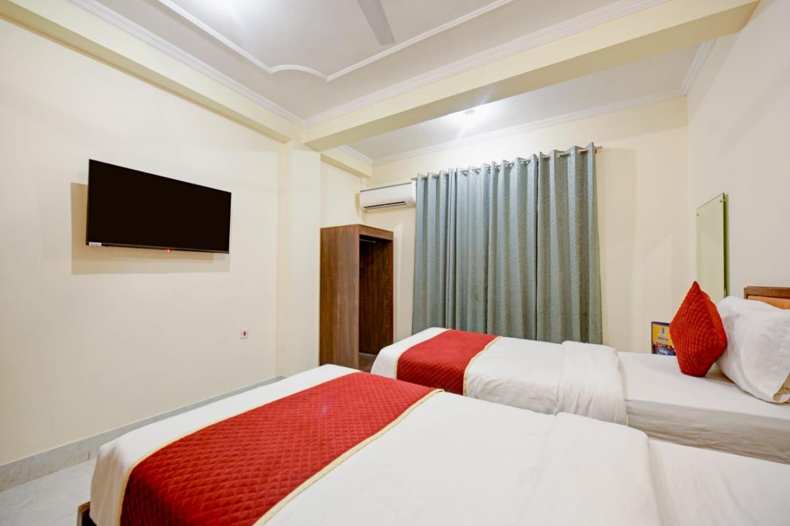 Tourist Deluxe Aero City Mahipalpur New Delhi