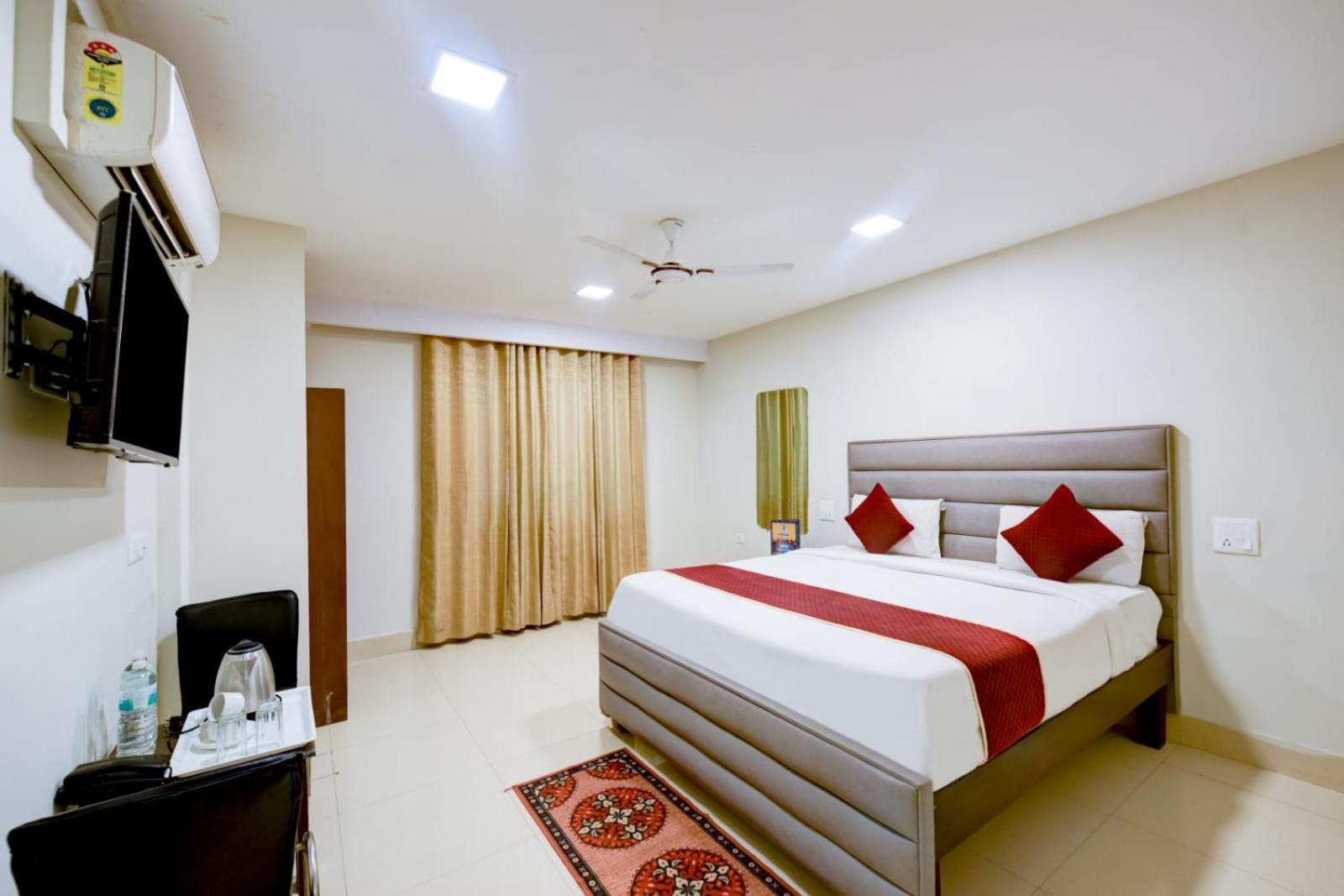 Tourist Deluxe Aero City Mahipalpur 3* New Delhi